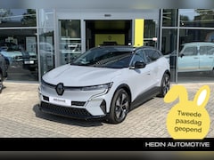 Renault Mégane E-Tech - comfort range techno 60 kWh | Warmtepomp | 22kw lader | Achteruitrijcamera | Navigatie | S