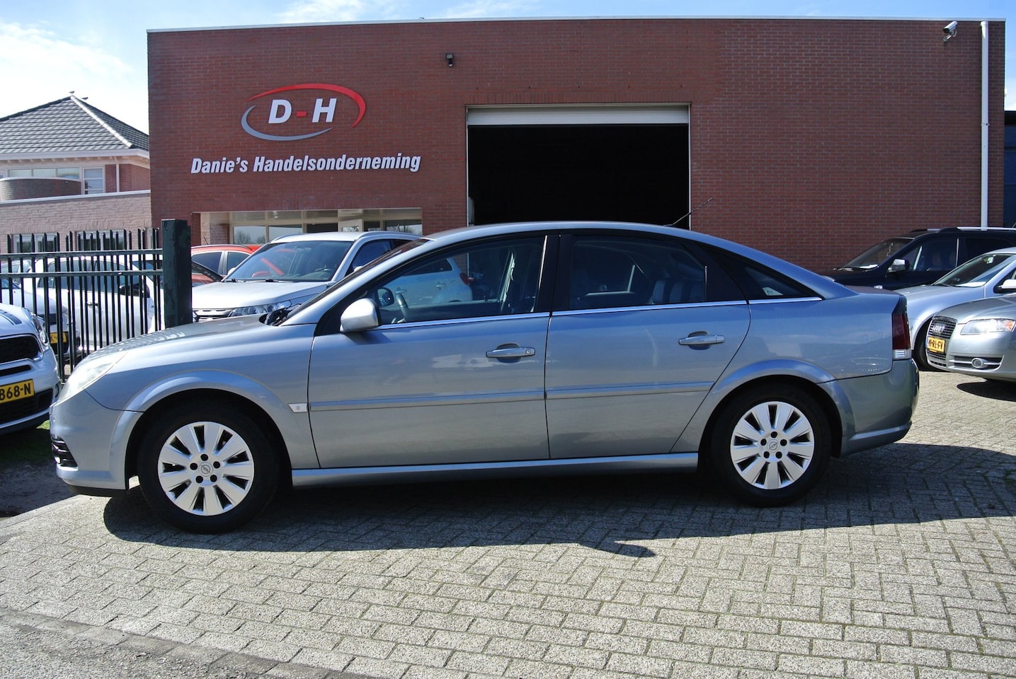 Opel Vectra GTS - 1.8-16V Executive airco automaat inruil mogelijk nap - AutoWereld.nl