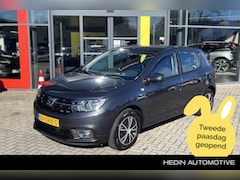 Dacia Sandero - 0.9 TCe Laureate | Winter + Zomerset | Parkeersensoren achter | Radio | Airco |
