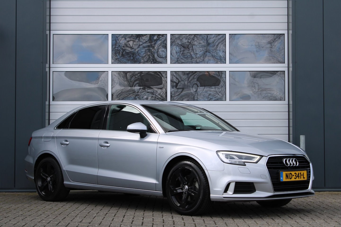 Audi A3 Limousine - 1.0 TFSI Sport Lease Edition Automaat Clima/Cruise/Carplay/Android/Navi/LED/PDC/RadioCD.US - AutoWereld.nl