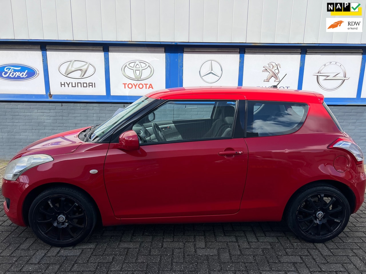 Suzuki Swift - 1.2 Exclusive 2011 120000km 4995eu - AutoWereld.nl