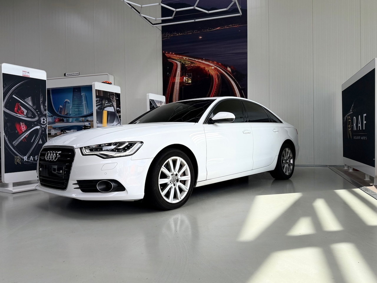 Audi A6 Limousine - 3.0 TFSI quattro Business Edition,Automaat,Schuifkanteldak,Cruise - AutoWereld.nl