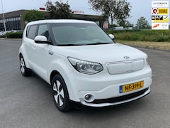 Kia e-Soul - EV ExecutiveLine 27kWh, AUTOMAAT, 1E EIG, NAP, VOLLEDIGE OH BESCHIKBAAR