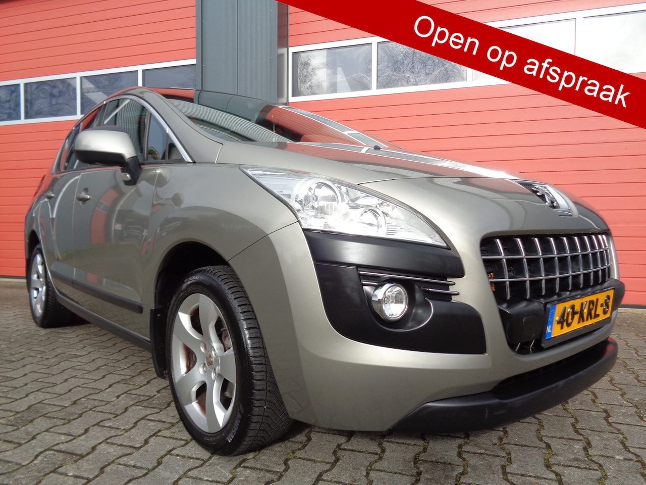 Peugeot 3008 - 1.6 VTi Première 120PK Clima Cruise LMV Pano-Dak Trekhaak NL-Auto - AutoWereld.nl