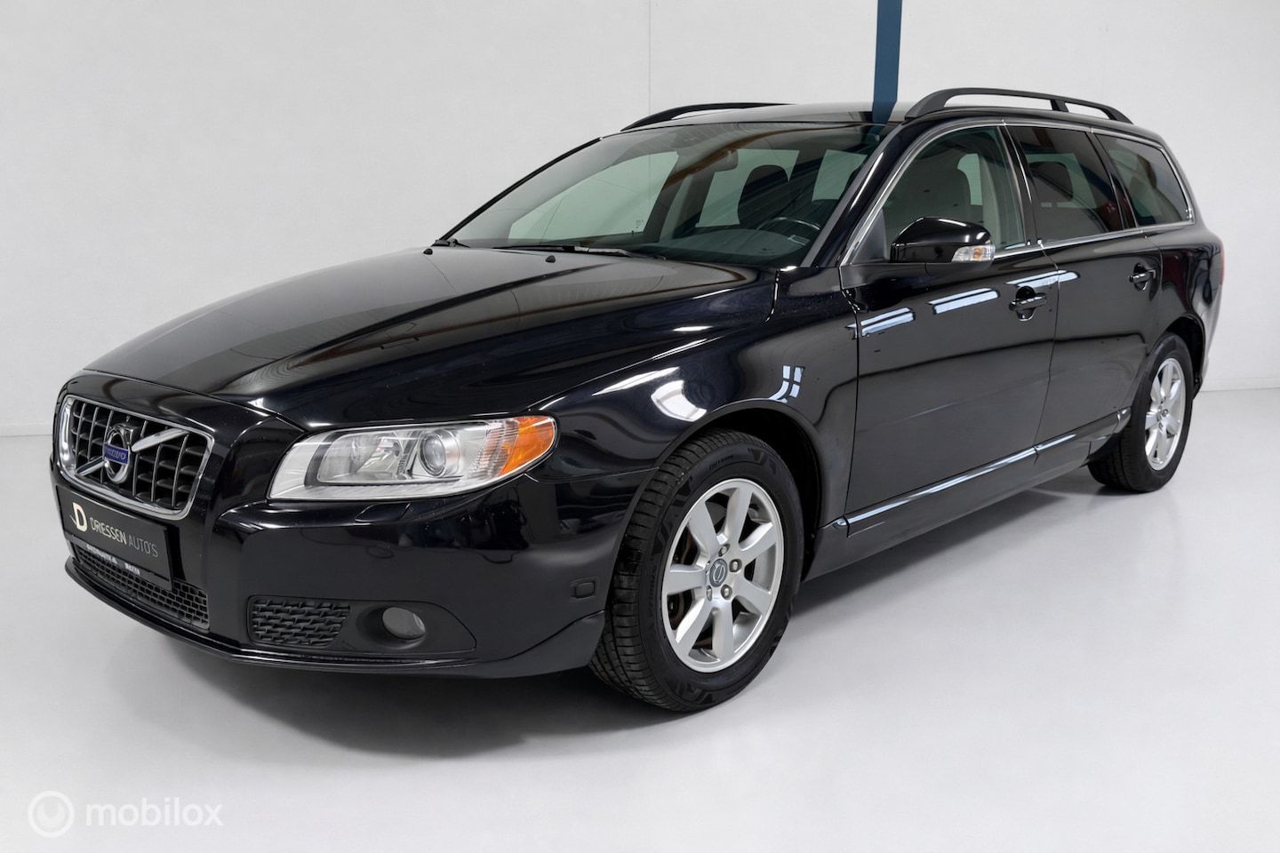 Volvo V70 - 2.5T Momentum AUTOMAAT - AutoWereld.nl