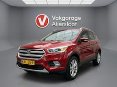 Ford Kuga - 1.5 Titanium 4WD / Parkeersensoren / Bluetooth / Airco / Automaat