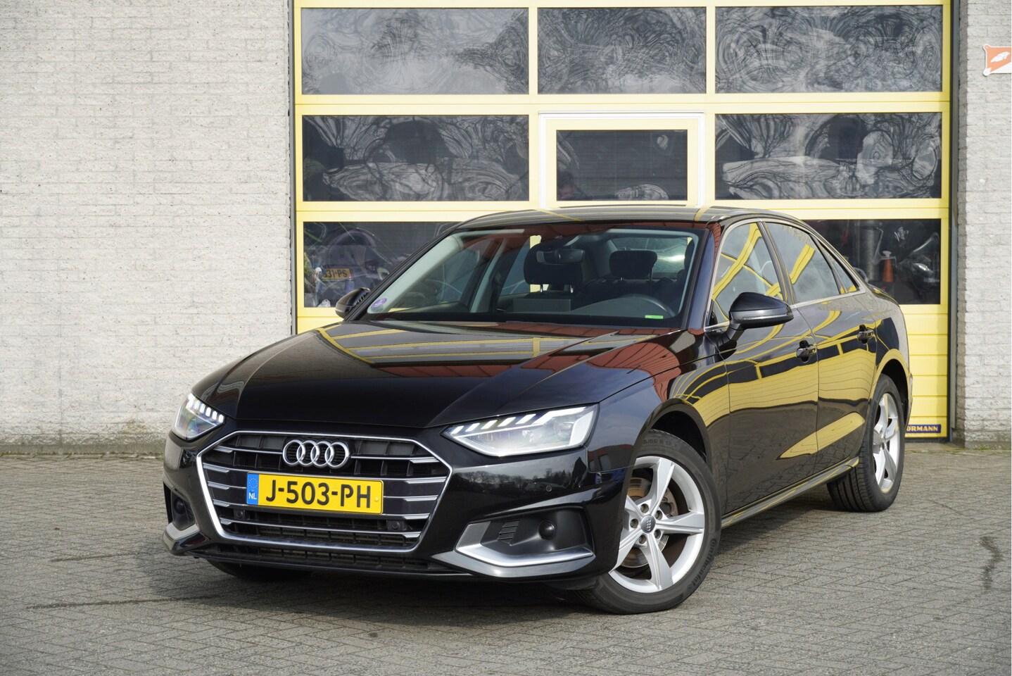 Audi A4 Limousine - 35 TFSI 150PK! Automaat Business Edition BJ2020 Lmv 17" | Led V+A | Dynamische knipperlich - AutoWereld.nl