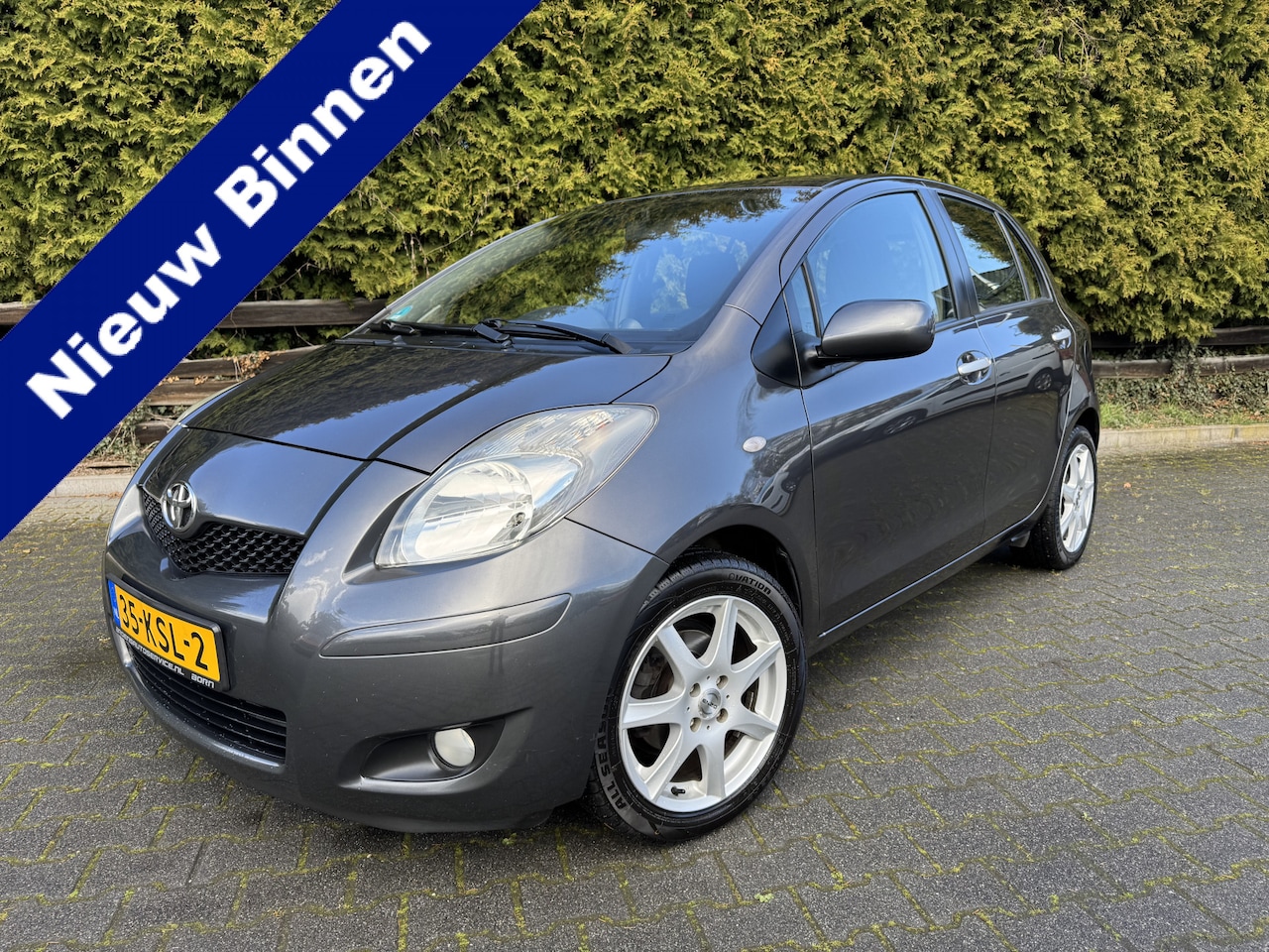 Toyota Yaris - 1.3 VVTi Aspiration 1.3 VVTi Aspiration Airco, Trekhaak - AutoWereld.nl