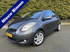 Toyota Yaris - 1.3 VVTi Aspiration Airco, Trekhaak