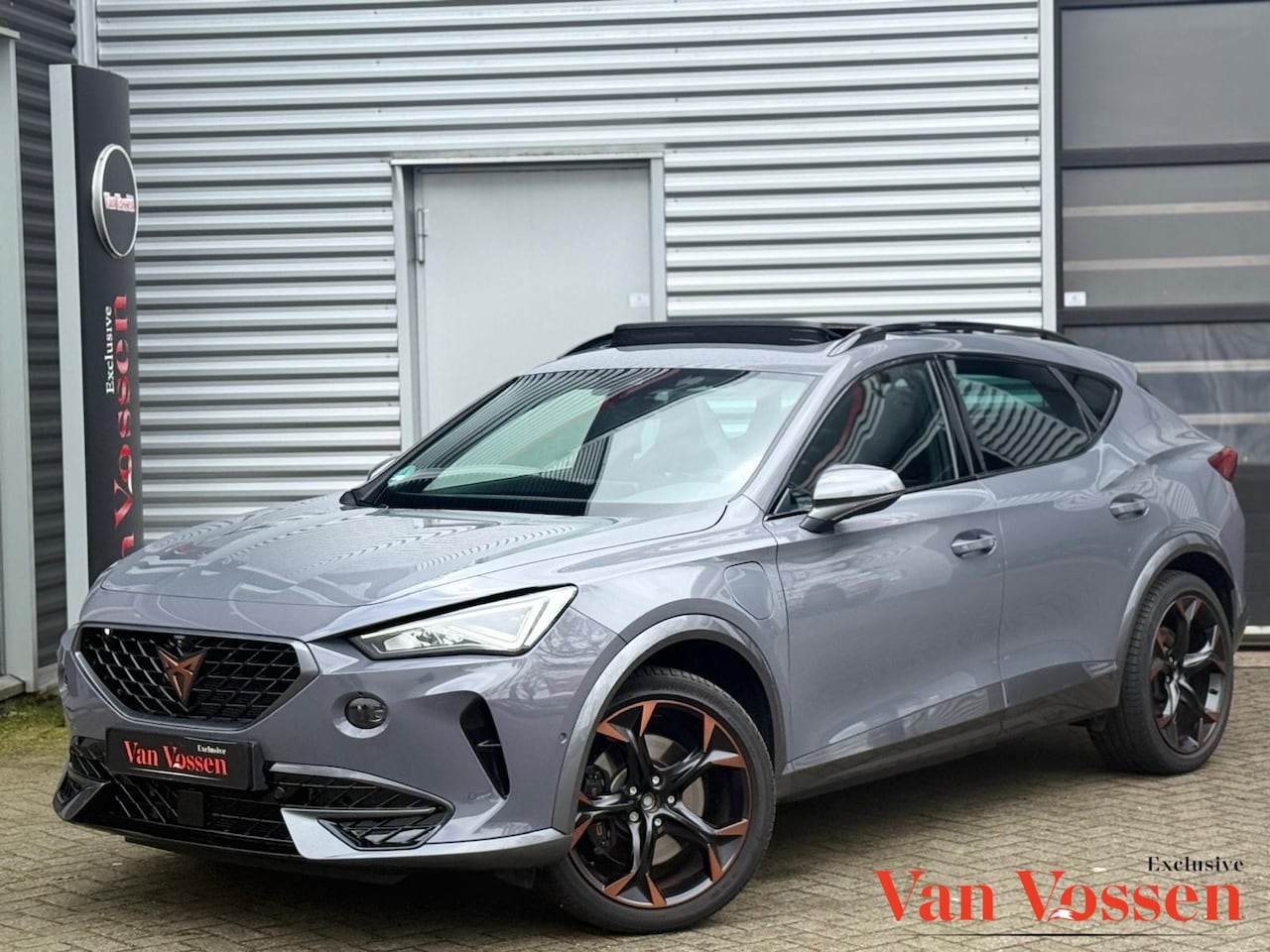 CUPRA Formentor - 1.4 e-Hybrid VZ Copper Edition|Pano|Memory|360 Camera|Sfeer|Carplay|245PK - AutoWereld.nl