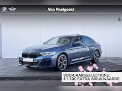 BMW 5-serie - Sedan 545e xDrive High Executive / Glazen Schuifdak / Harman Kardon / Head-Up / Co-Pilot /