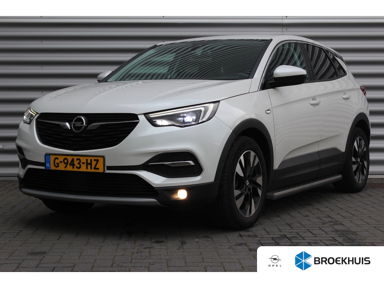 Opel Grandland X - 1.2 TURBO 130PK ULTIMATE AUTOMAAT NAVI / LEDER / CLIMA / FULL-LED / AGR / PDC / 18" LMV / - AutoWereld.nl