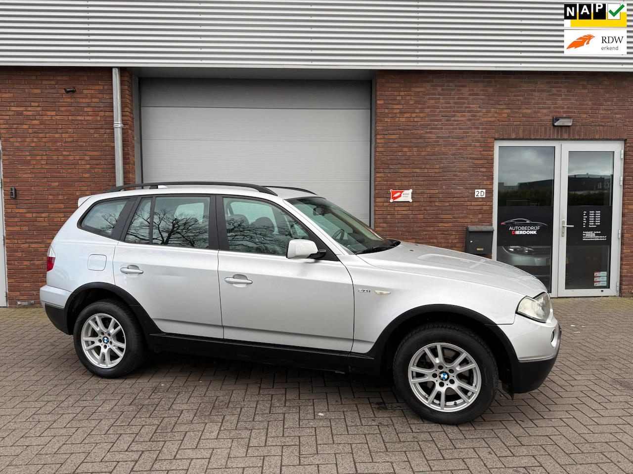 BMW X3 - 2.0i Business Line|AIRCO|NIEUWE APK|NAVI - AutoWereld.nl