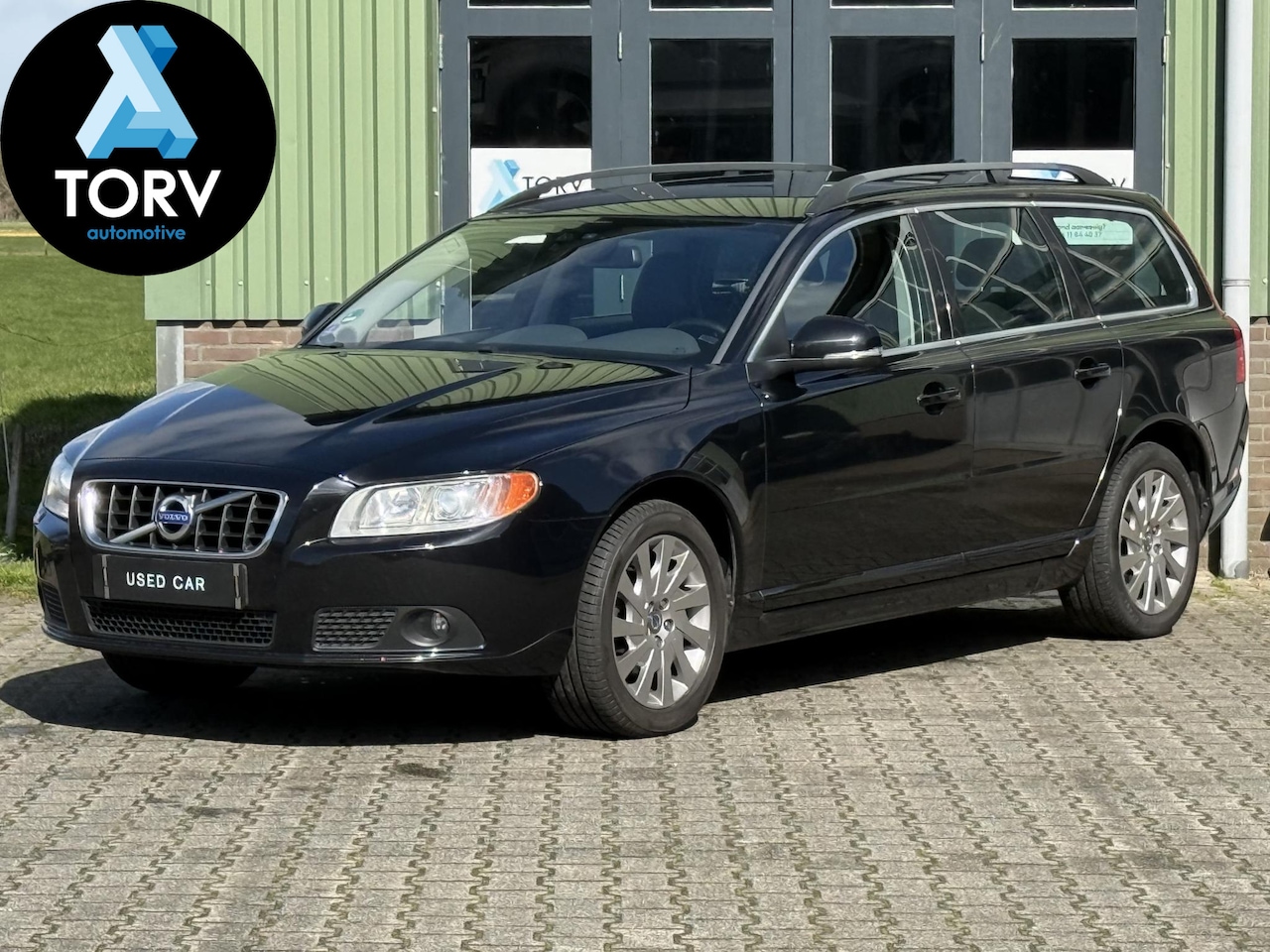 Volvo V70 - 1.6 T4 Limited Edition | Leder | Trekhaak | Onderhoudshistorie | - AutoWereld.nl