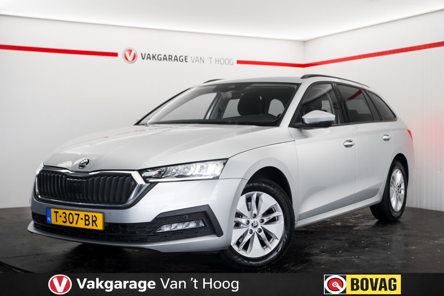 Skoda Octavia Combi - 1.0 e-TSI Business Edition Apple carplay Navigatie - AutoWereld.nl