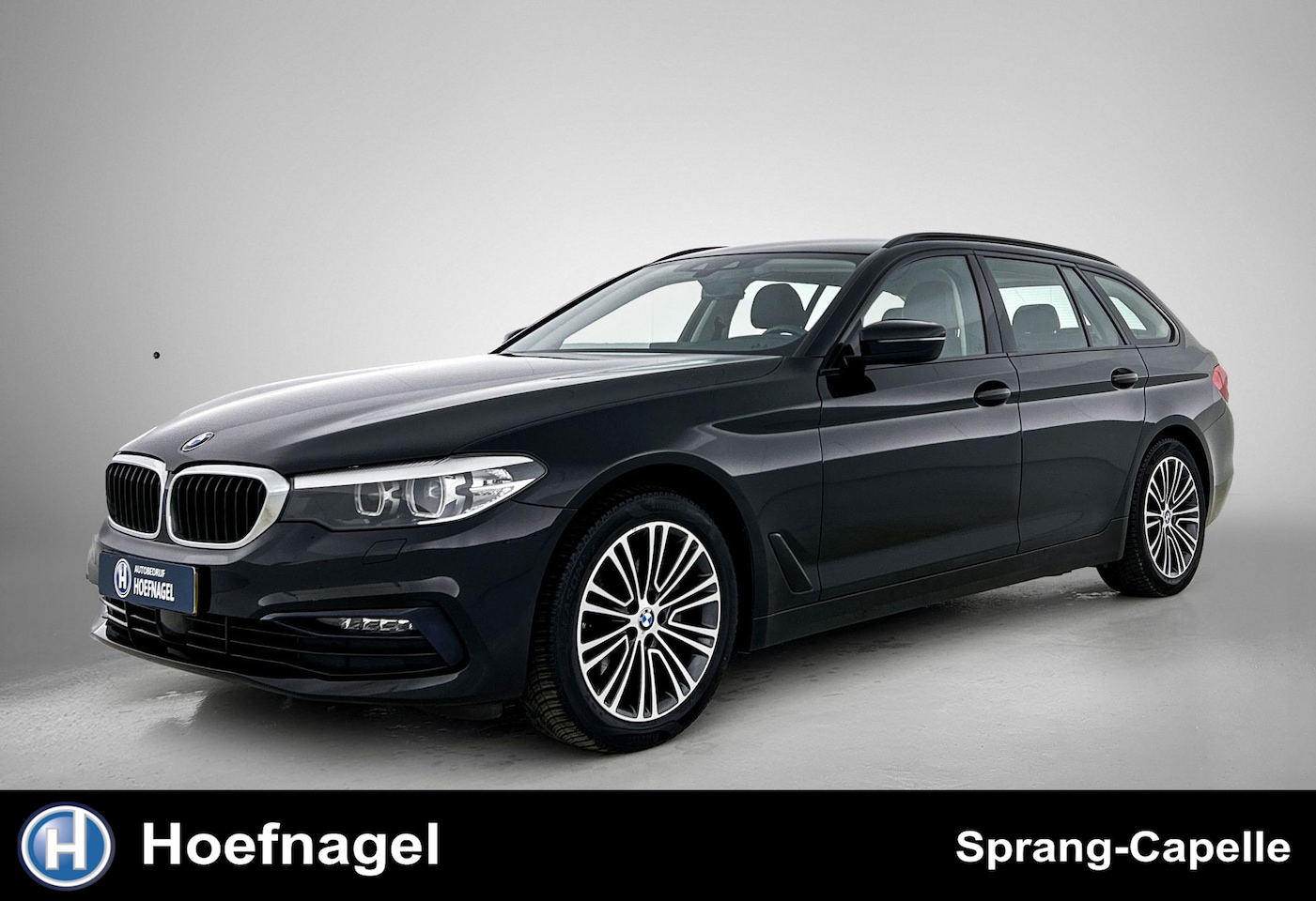 BMW 5-serie Touring - 520i High Executive | Adaptive Cruise | Stoelverwarming | Electrische Achterklep - AutoWereld.nl