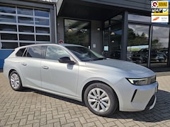 Opel Astra Sports Tourer - 1.2 Turbo Business Edition