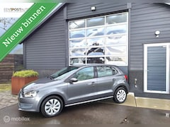 Volkswagen Polo - 1.4-16V Comfortline Navigatie, Airco, Cruise-Control, Bluetooth, Parkeersensoren