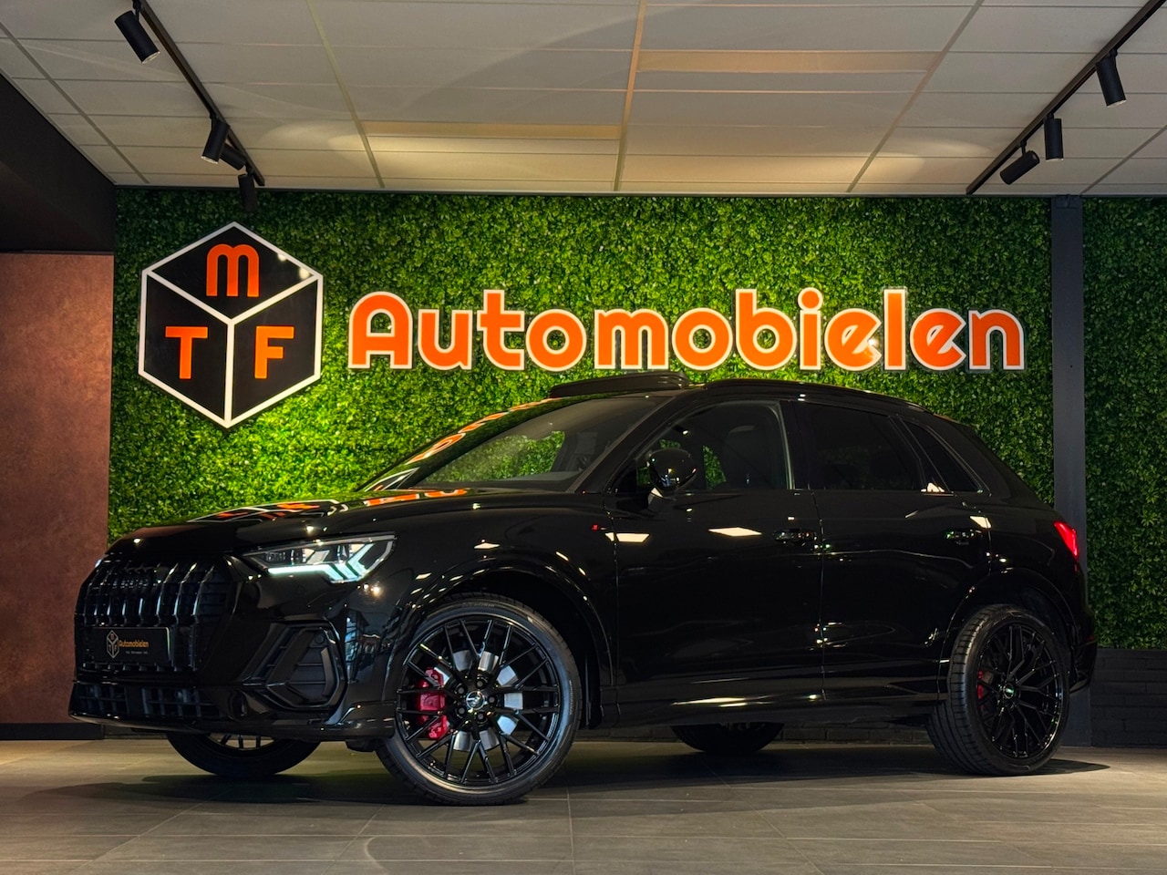 Audi Q3 - 40 TFSI QUATTRO 3x S-LINE |B&O|PANO|AUDI EXCLUSIVE|MATRIX|PROPVOL - AutoWereld.nl