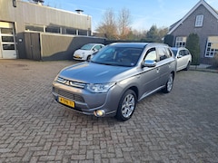 Mitsubishi Outlander - 2.0 PHEV instyle+