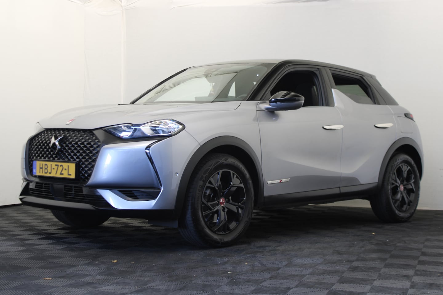 DS 3 Crossback - 1.2 PureTech Performance Line+ |Stoelverwarming|ACC|Carplay| - AutoWereld.nl