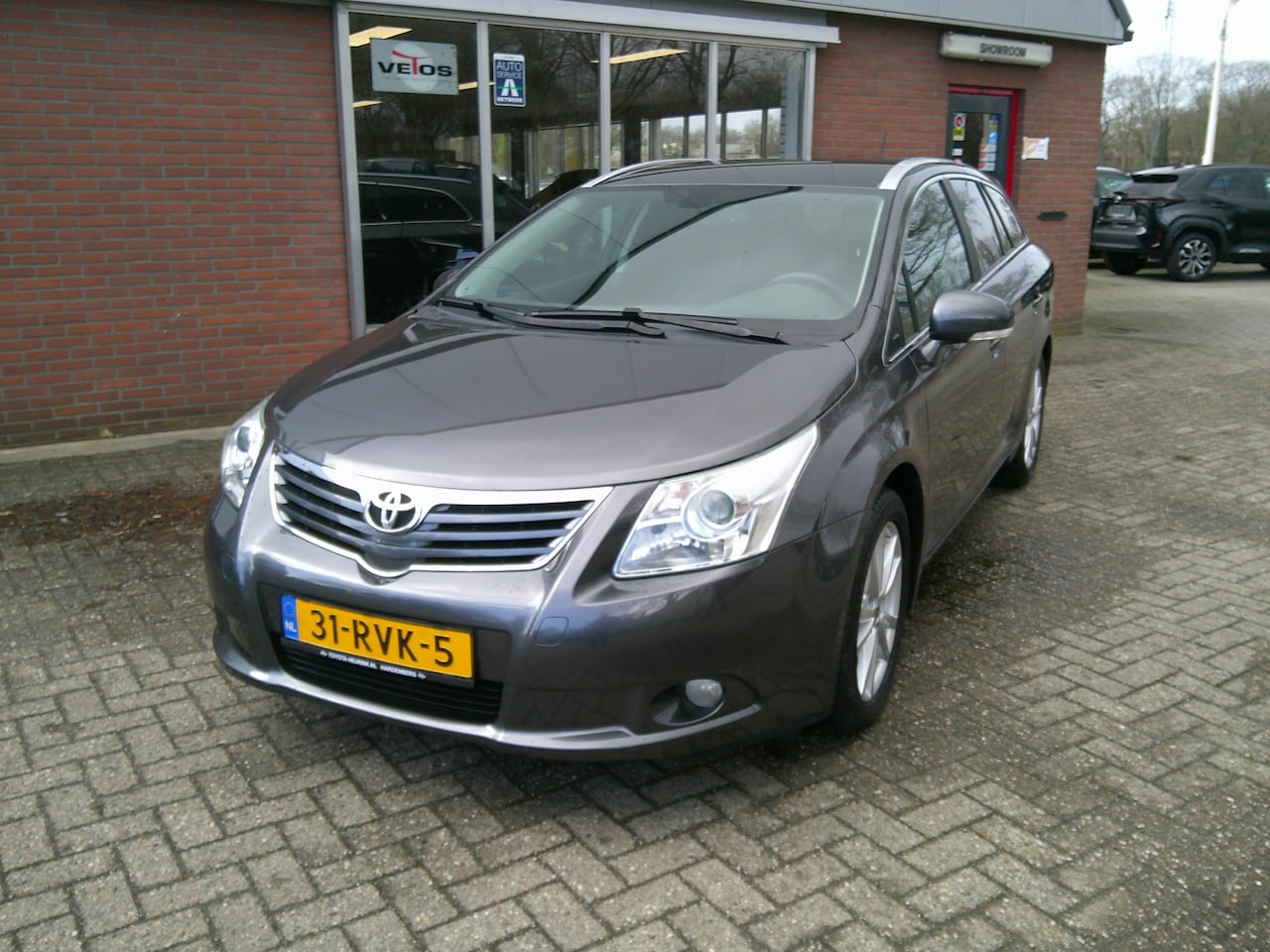 Toyota Avensis Wagon - 1.8 VVTi Business Trekhaak - AutoWereld.nl