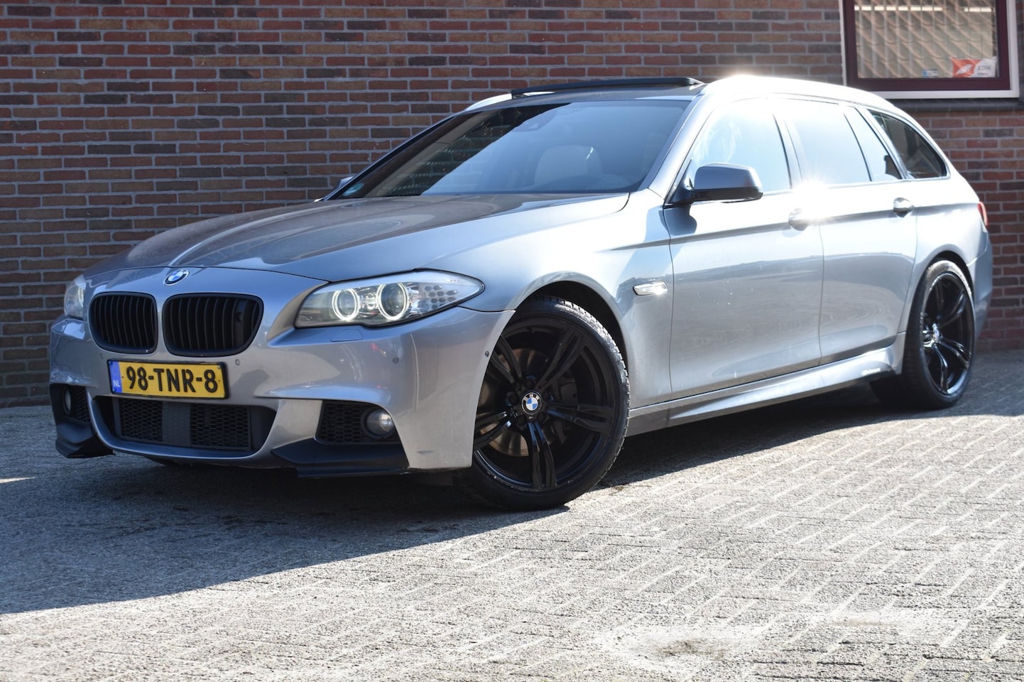 BMW 5-serie Touring - 535d High Executive '11 Pano M Pakket Leder Clima Navi Cruise - AutoWereld.nl