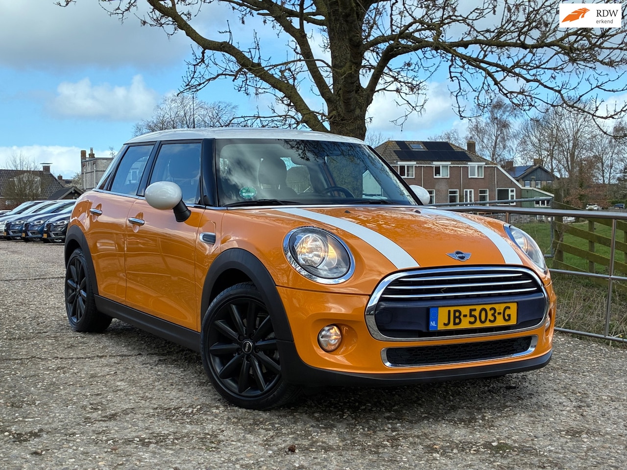 MINI Cooper - Mini 1.5 Business | Navi + Cruise + Clima Nu € 9.975,-!!! - AutoWereld.nl