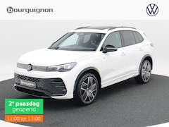 Volkswagen Tiguan - 1.5 eHybrid R-Line Edition 204 PK | Trekhaak | 360 Camera | LED Matrix | Black Style | Ada