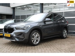BMW X1 - SDrive18i/Leer/Automaat