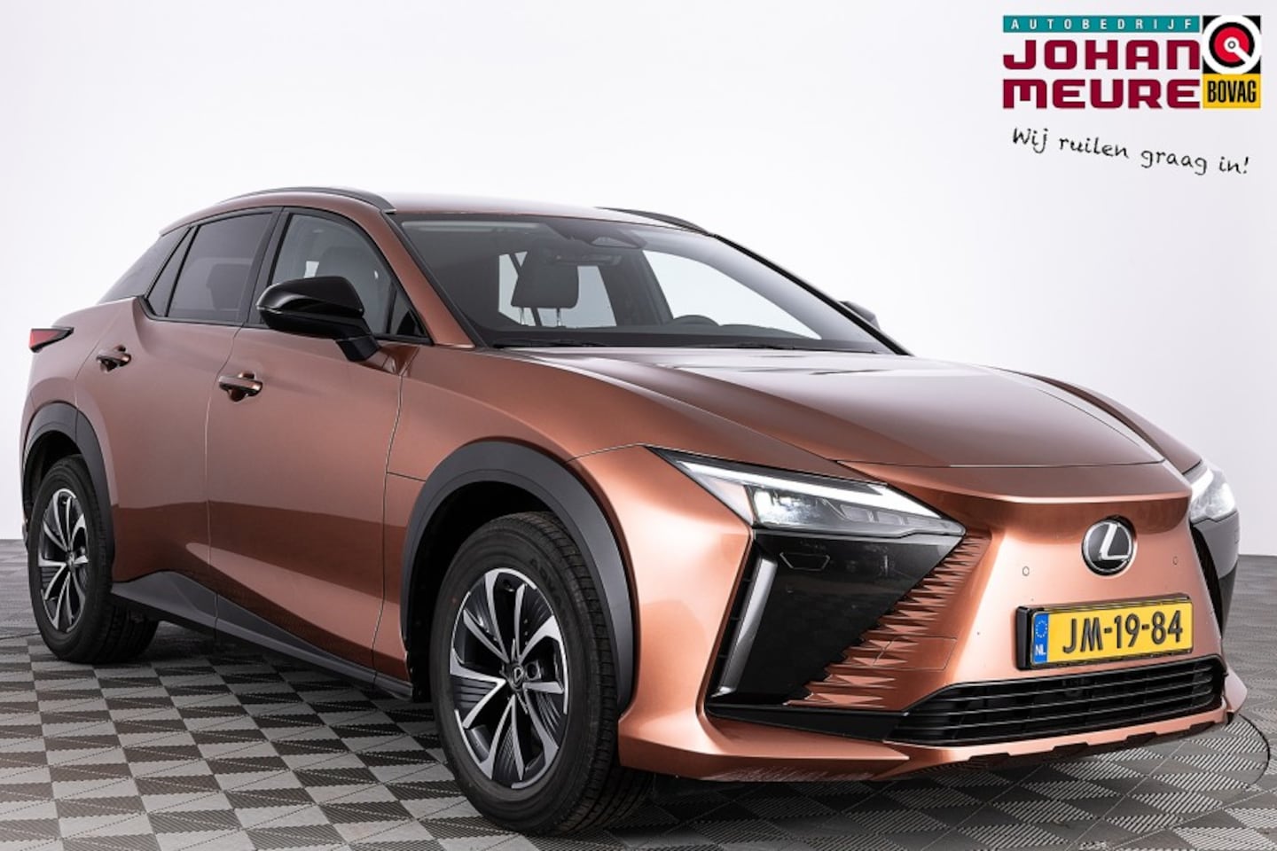 Lexus RZ - 450e 313PK Business Line 71 kWh *SOH 97%* LEDER | EL. STOELEN | CAMERA - AutoWereld.nl