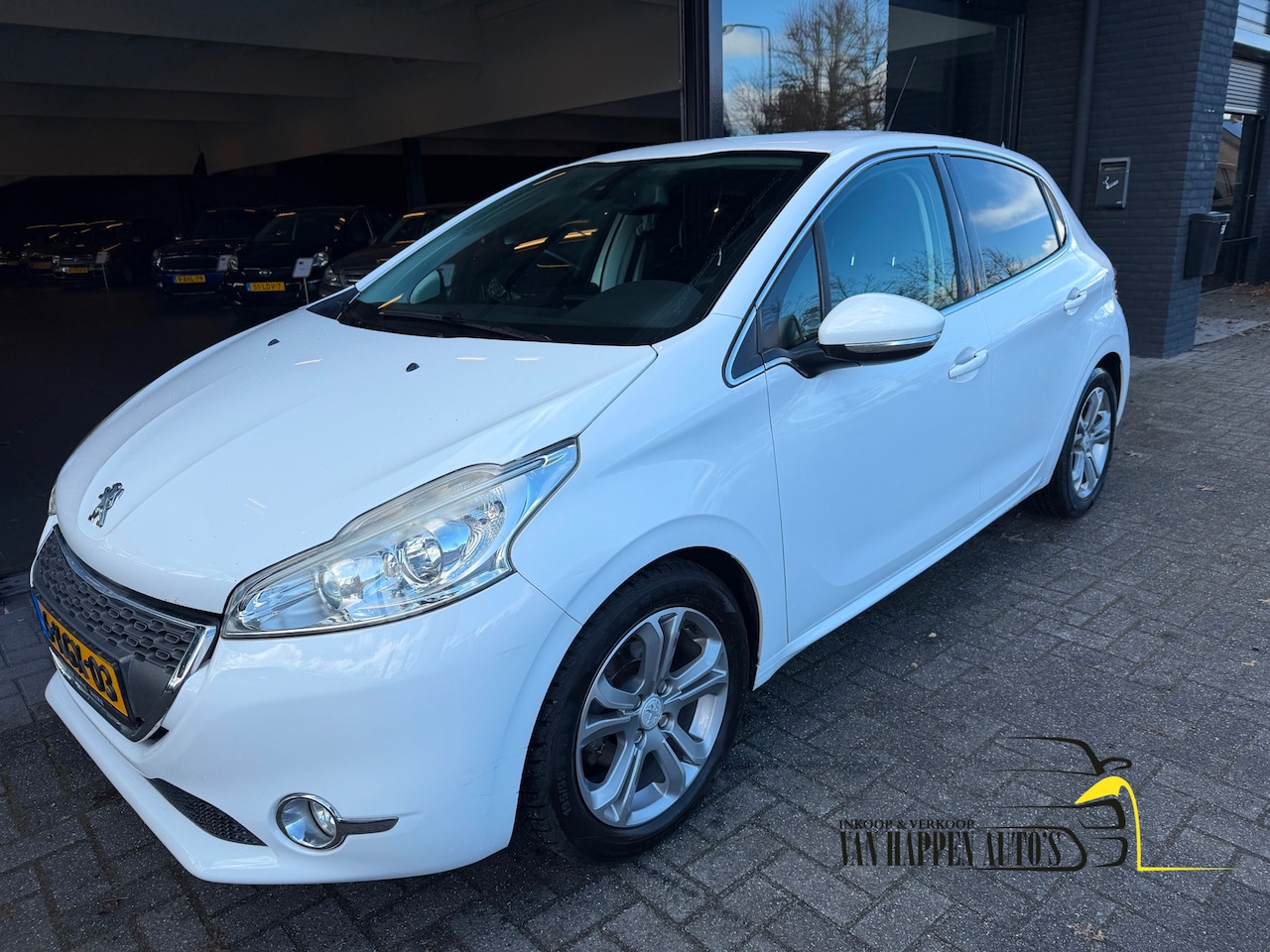Peugeot 208 - 1.6 VTi Allure / apk 3-2027 - AutoWereld.nl