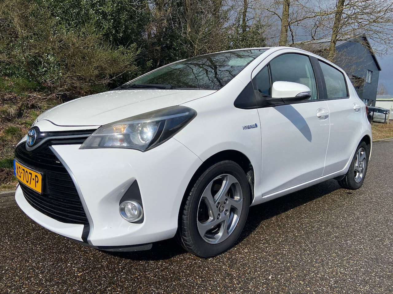 Toyota Yaris - 1.5 Hybrid Lease 1.5 Hybrid Lease, BJ`2015, APK 25-03-2027 - AutoWereld.nl