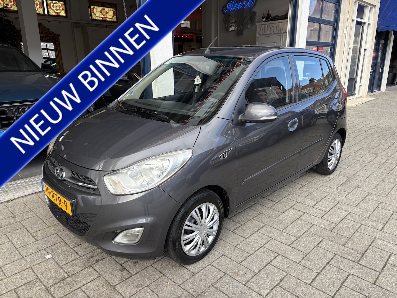 Hyundai i10 - 1.1 i-Motion OPEN DAK/ APK 03/2027 - AutoWereld.nl
