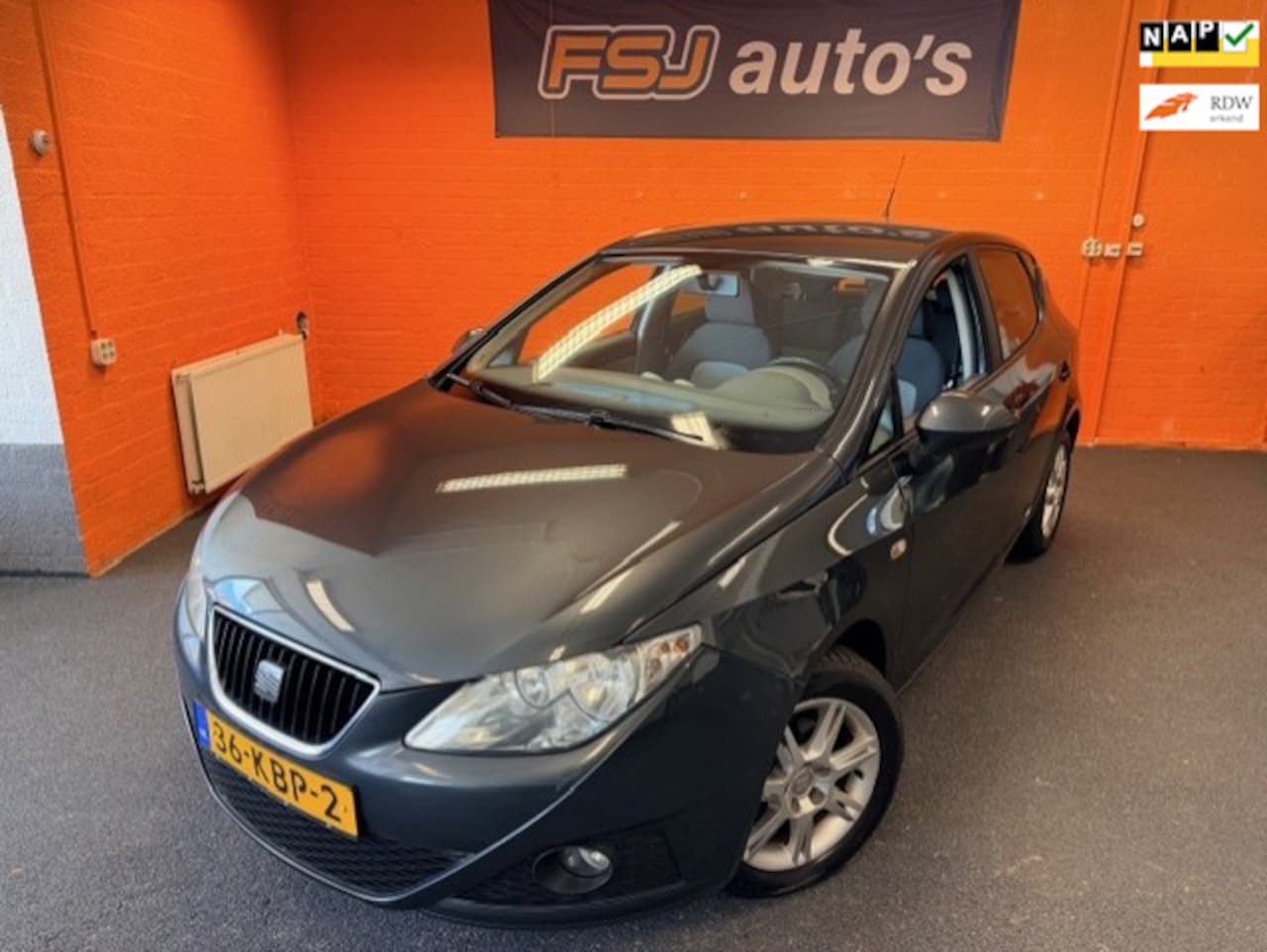 SEAT Ibiza - 1.6 STYLE / AUTOMAAT / AIRCO / APK TOT 04-03-2027 - AutoWereld.nl