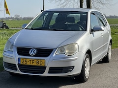Volkswagen Polo - 1.4-16V Optive Automaat * 5 drs