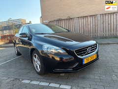 Volvo V40 - 1.6 D2 CLIM/NAVI /NAP/ STOELVERWARMING/CAMERA