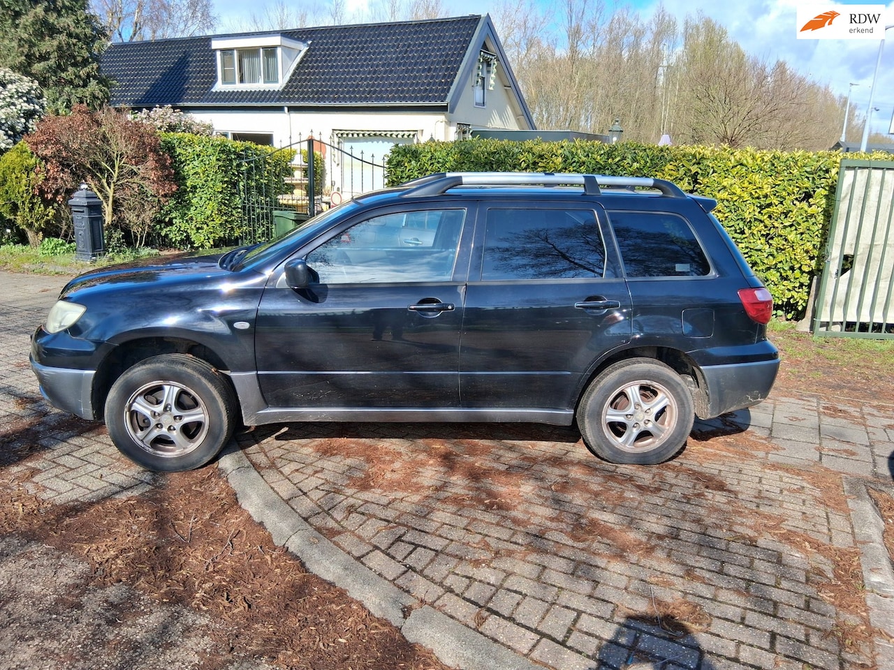 Mitsubishi Outlander Sport - 2.0 Invite+ trekhaak airco - AutoWereld.nl