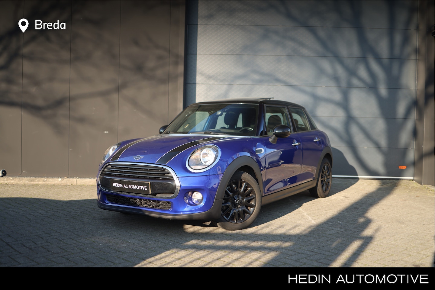 MINI Cooper - 5-Deurs 1.5 Business Edition | Panoramadak | Automatische Airco | Parkeersensoren Achter | - AutoWereld.nl