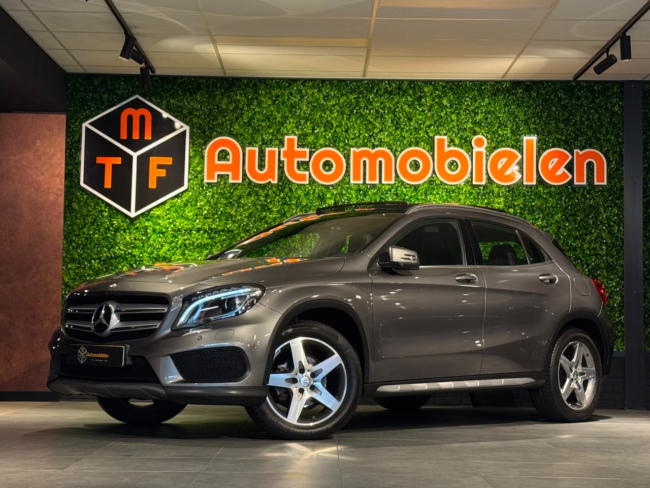 Mercedes-Benz GLA-Klasse - 200 AMG Line 156 PK |PANO|Org.NL|LED|PDC(V+A) - AutoWereld.nl