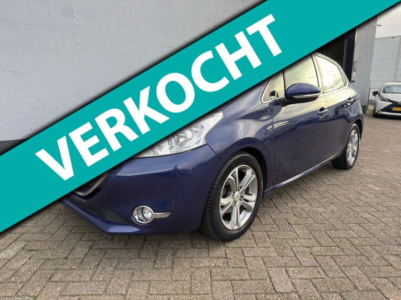 Peugeot 208 - 1.6 VTi Allure - Lederen Interieur - AutoWereld.nl