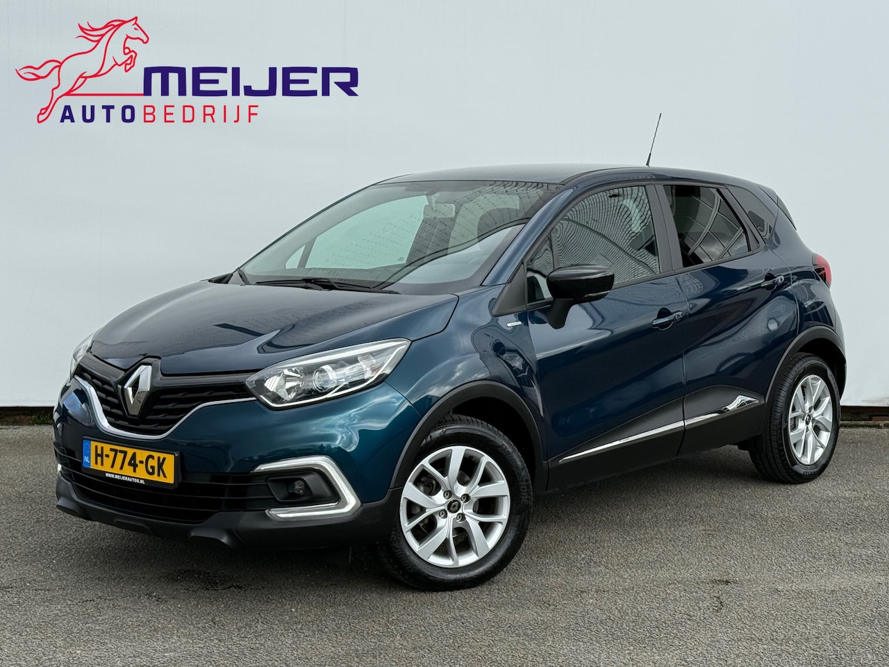 Renault Captur - 0.9 TCe Limited Airco | Sportvelgen | Parkeersensoren | Cruise | Navigatie !! - AutoWereld.nl