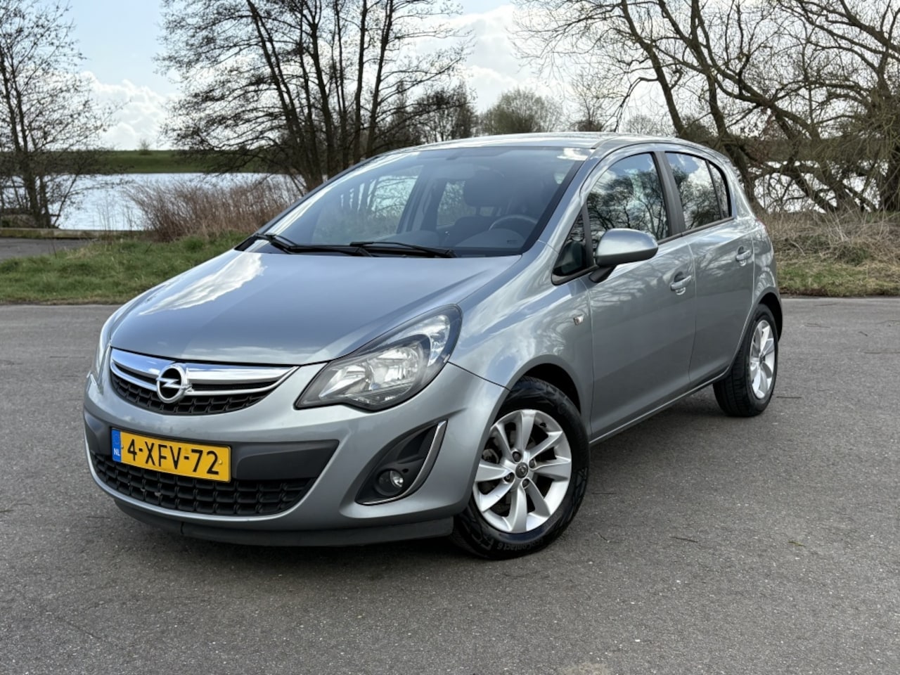 Opel Corsa - 1.4-16V Design Ed 5DRS LEDER AIRCO CRUISE CNTRL - AutoWereld.nl