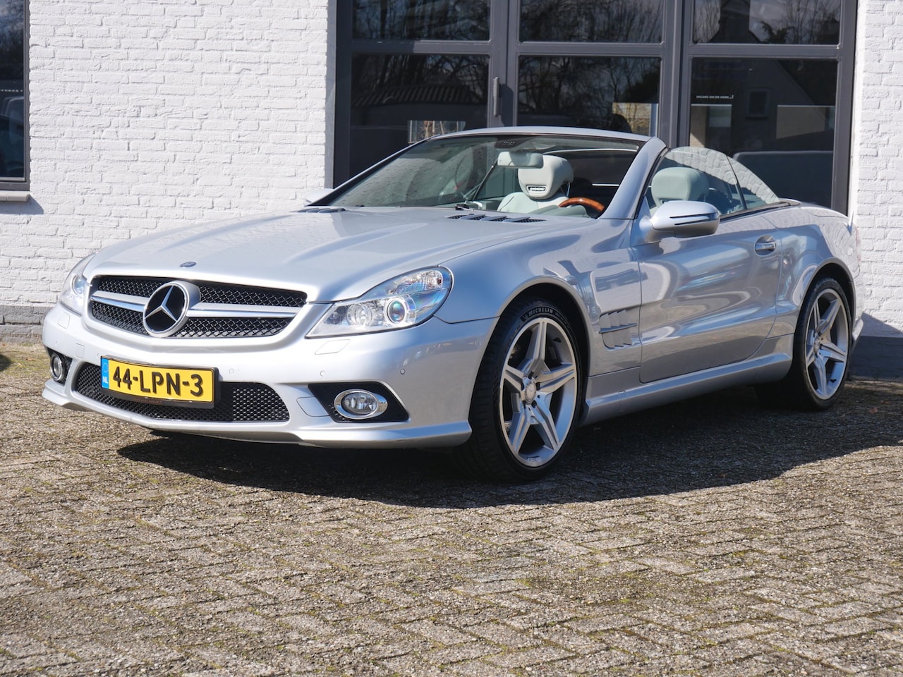 Mercedes-Benz SL-klasse Cabrio - 350 AMG Panorama dak Airscarf - AutoWereld.nl