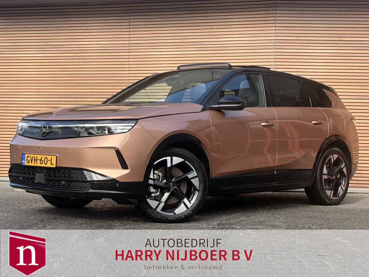 Opel Grandland Electric - GS 73 kWh Panoramadak / Navigatie / 360* Camera / Focal / Clima / Carplay - AutoWereld.nl