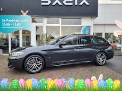 BMW 5-serie Touring - 520i M-Sport Business Edition Plus - Camera / Trekhaak