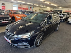 Opel Astra Sports Tourer - 1.0 Turbo 120 Jaar Edition. cruise/climate, camera/navi/BT, netjes onderhouden en veel mee
