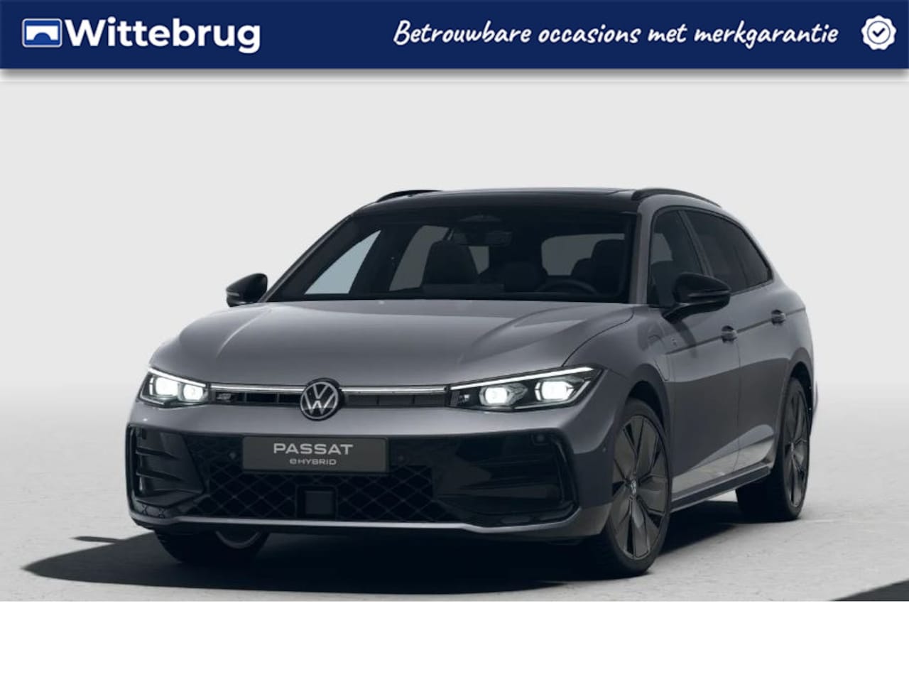 Volkswagen Passat Variant - 1.5 eHybrid 272PK DSG R-Line Edition / Black Style / Trekhaak / Leer / Panoramadak / 19'' - AutoWereld.nl