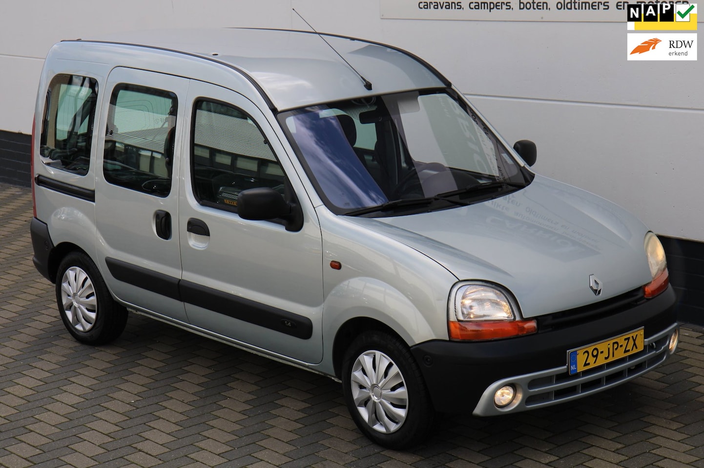 Renault Kangoo - 1.4 Privilège Automaat Invalidelift NAP !! - AutoWereld.nl