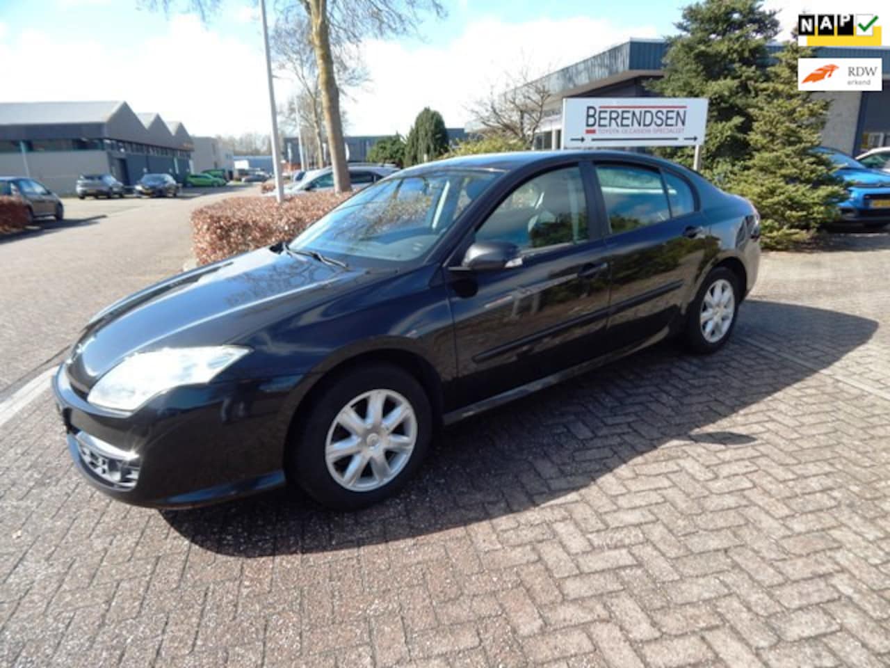 Renault Laguna - 2.0 16V Corporate 2.0 16V Corporate - AutoWereld.nl